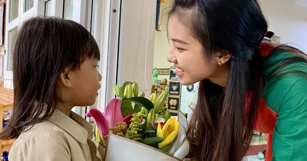 Từ chối quà tặng: Có phải cách giáo dục đúng đắn?